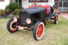 a ford resto pics